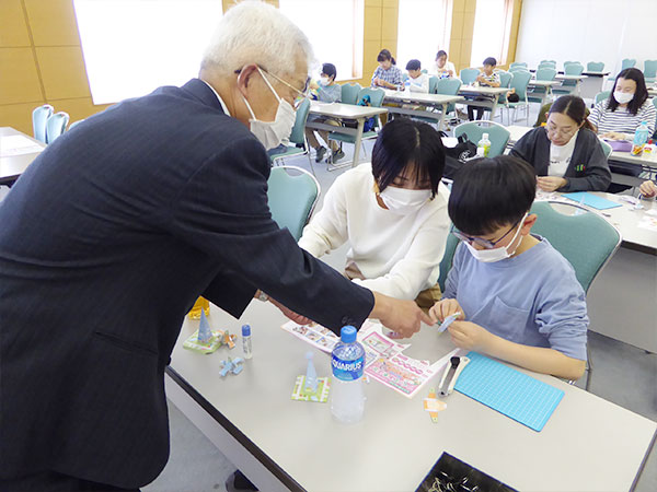 桐生少年少女発明クラブ 活動のようす